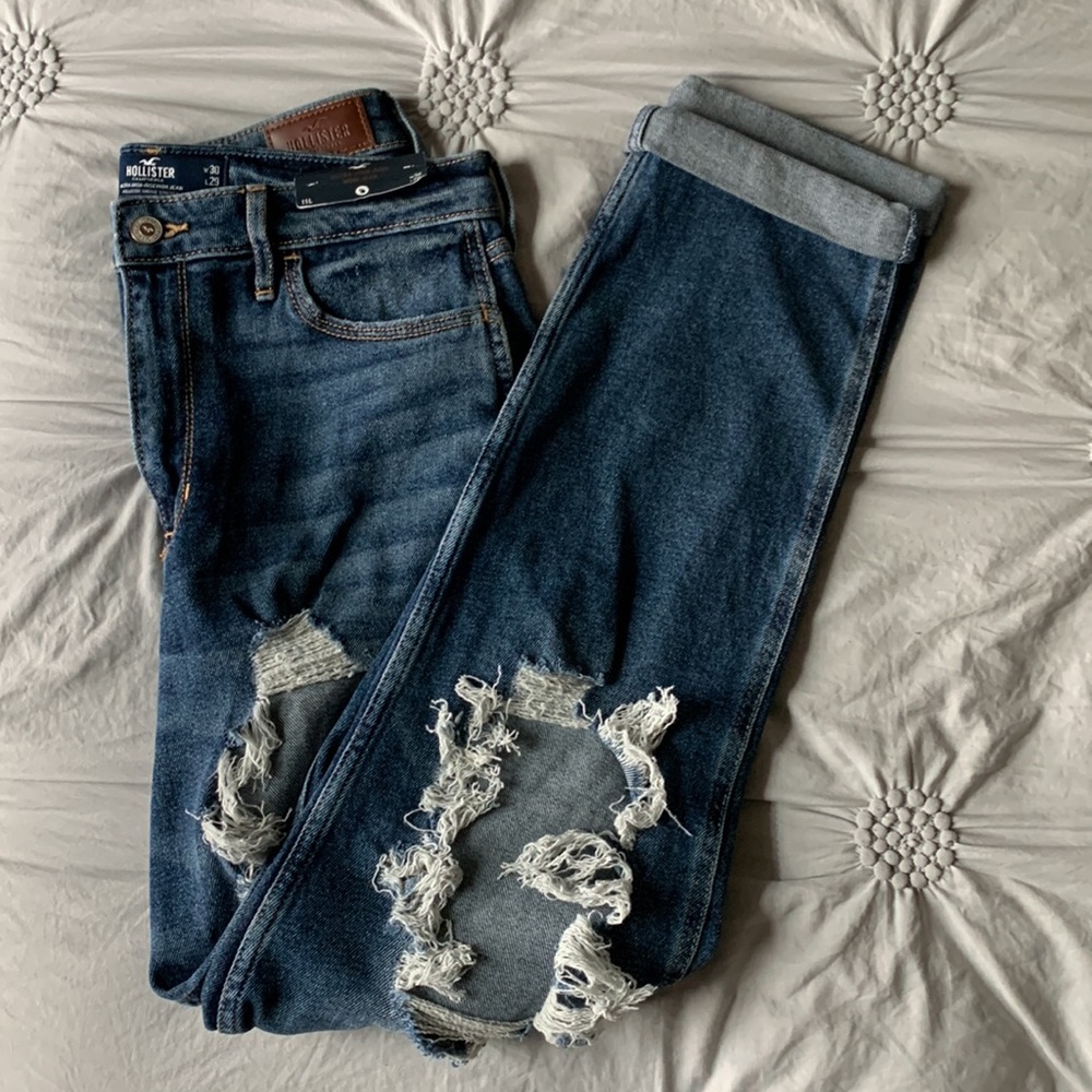 Hollister ultra high rise mom jeans